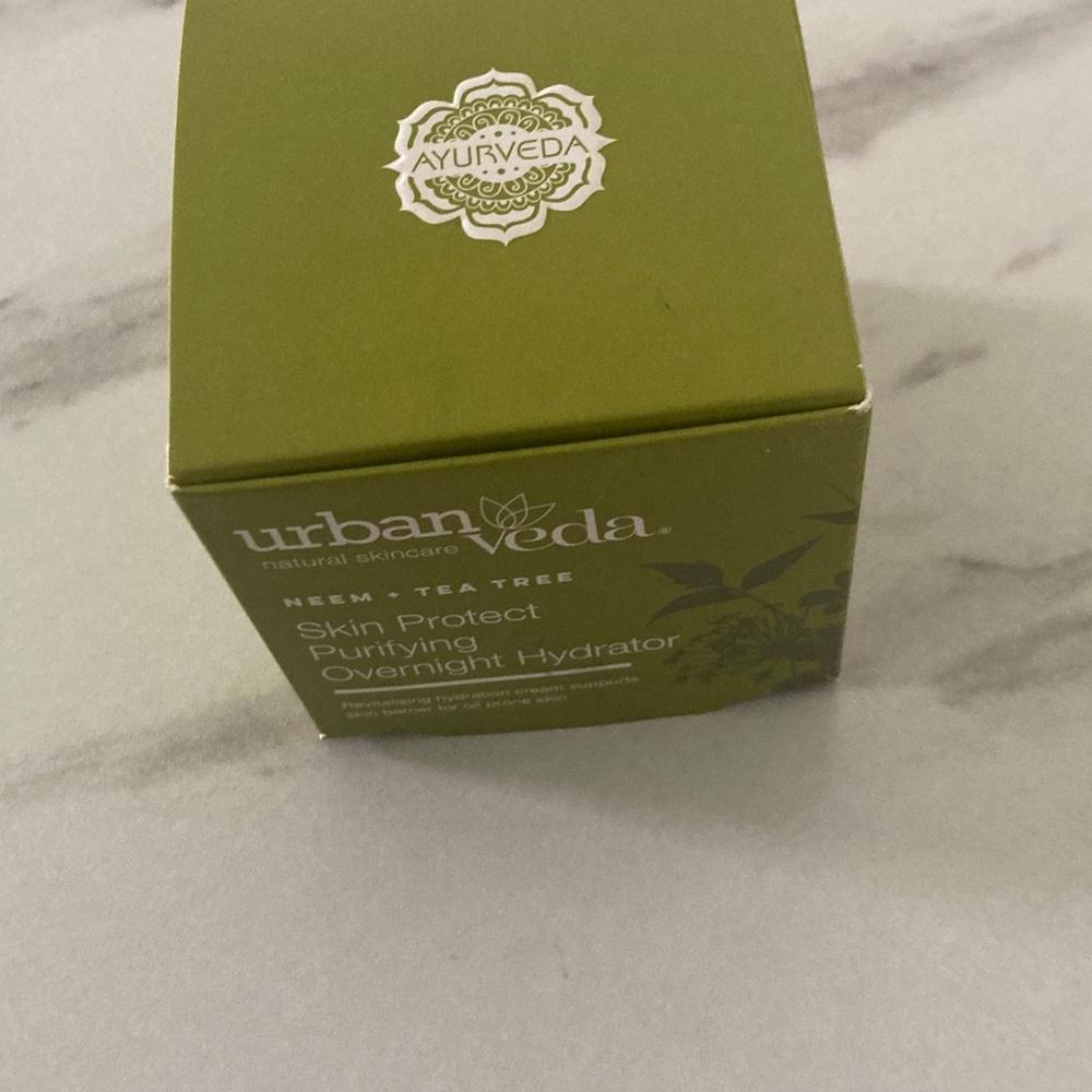 Purifying Protecting Night Cream — Green - Picture 11 of 15